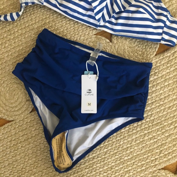 COPY - NWT Cupshe high waisted baiting suit - Picture 3 of 4